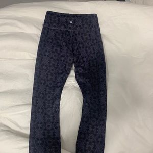 Lululemon leggings size 2 purple and black pattern